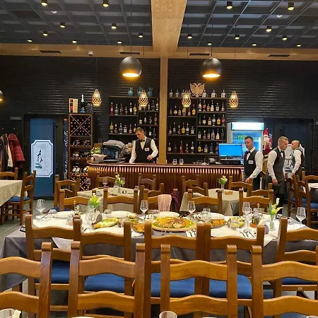 ゲストハウス Iballe Pukë